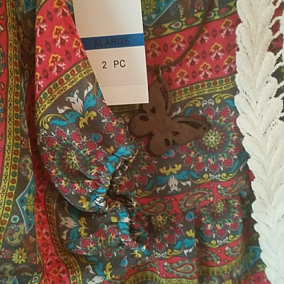 *TODAY ONLY SALE**NWT**2-Pc shirt vest W/necklace - Picture 3 of 4